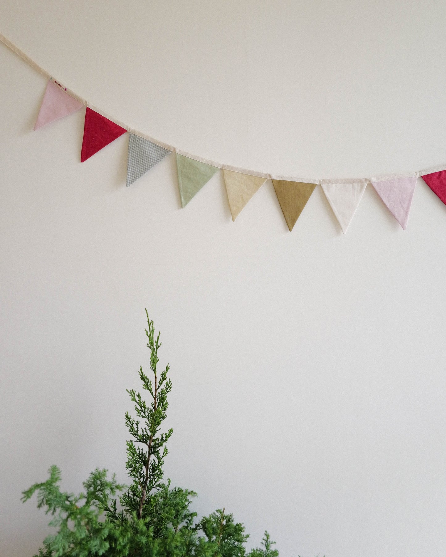 The Greta Christmas Bunting 03