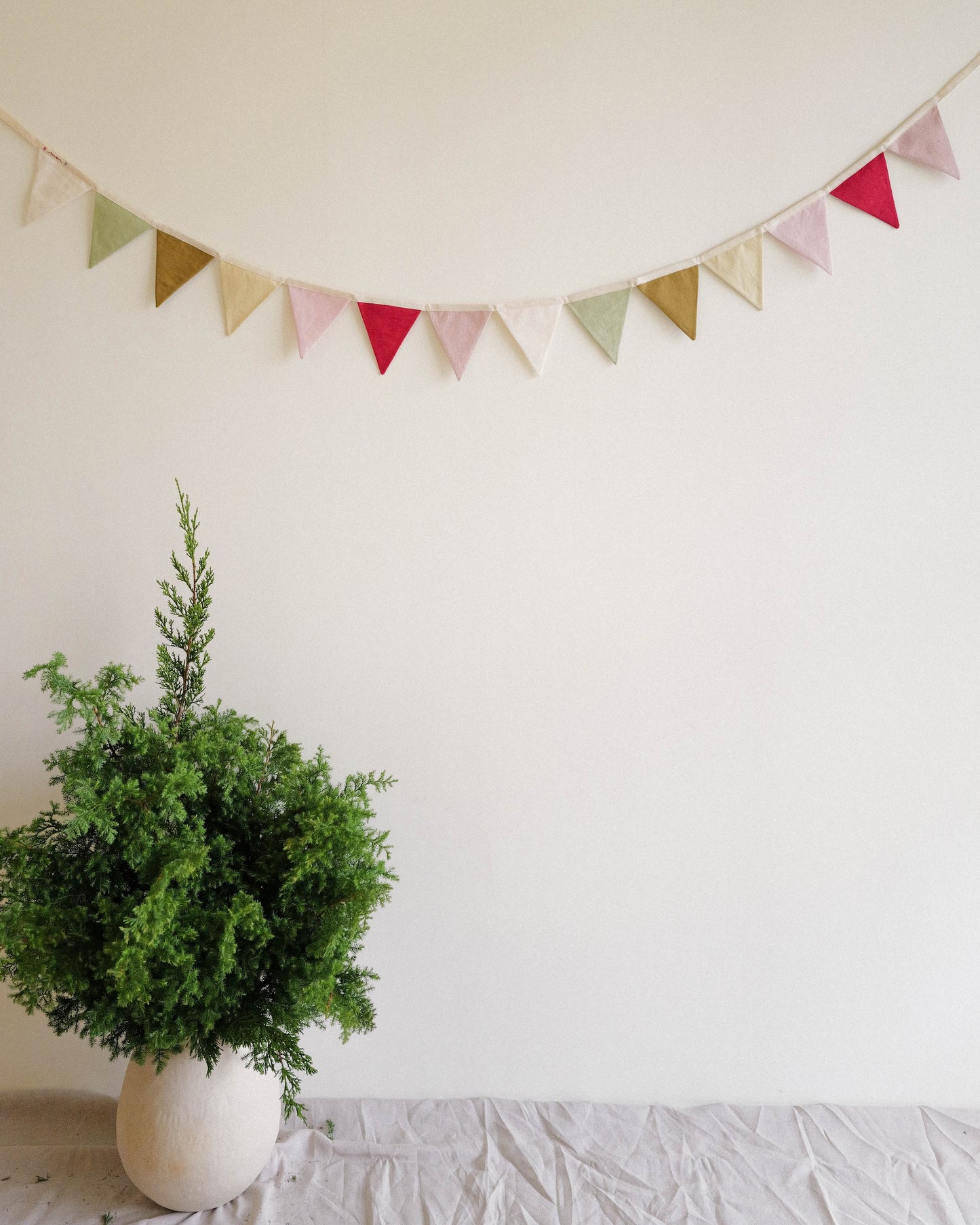 The Greta Christmas Bunting 04