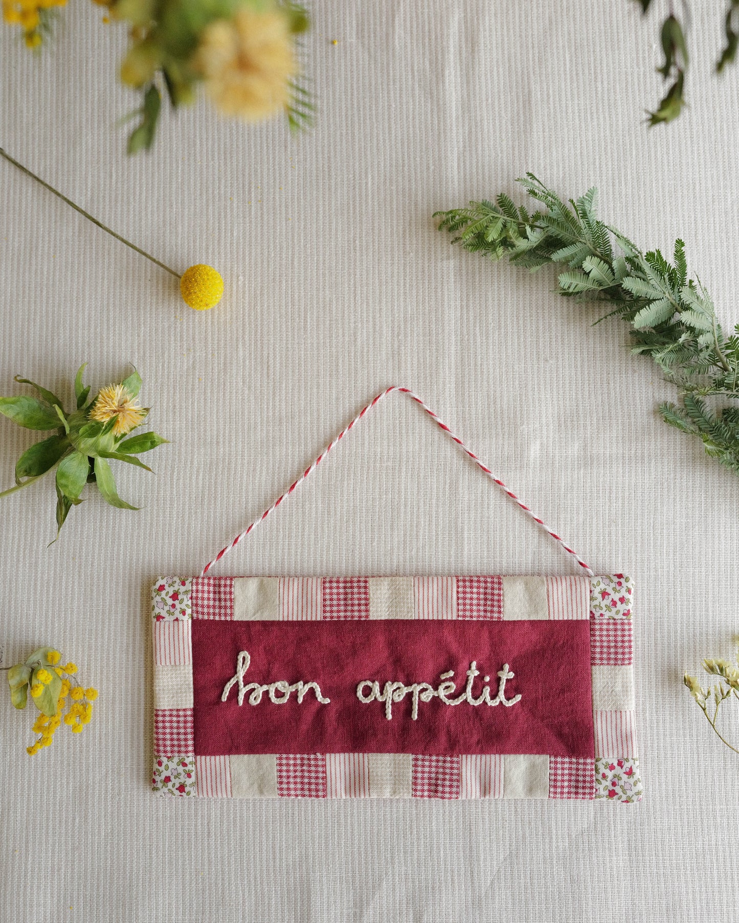 Fabric Sign: bon appétit