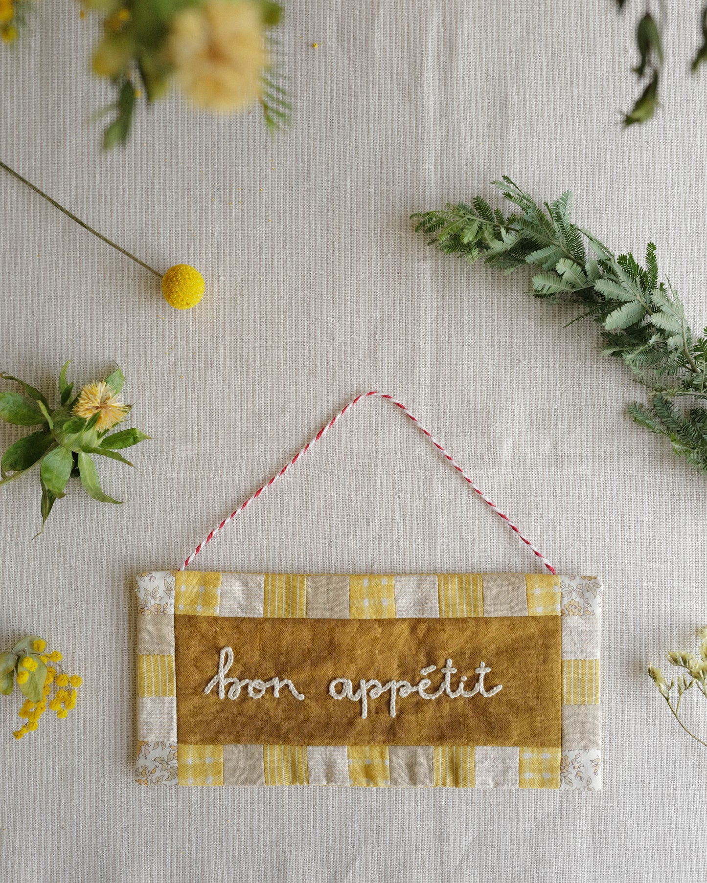 Fabric Sign: bon appétit
