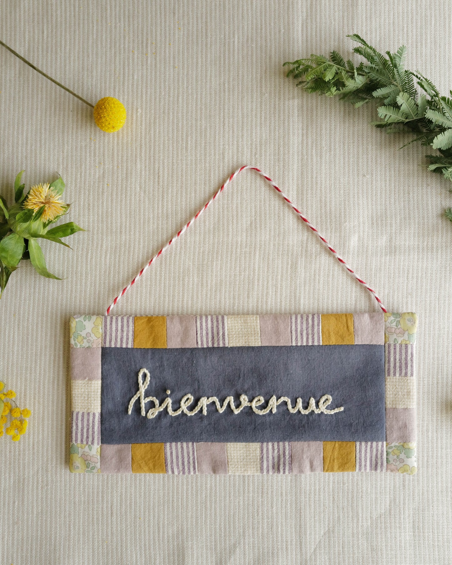Fabric Sign: bienvenue