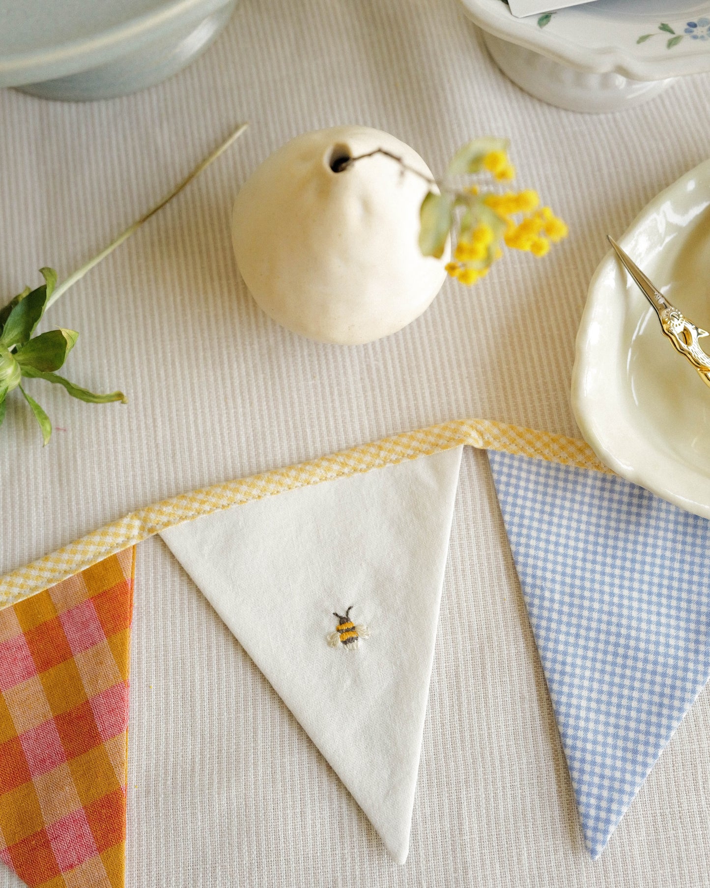 The Clementine Springtime Bunting 01