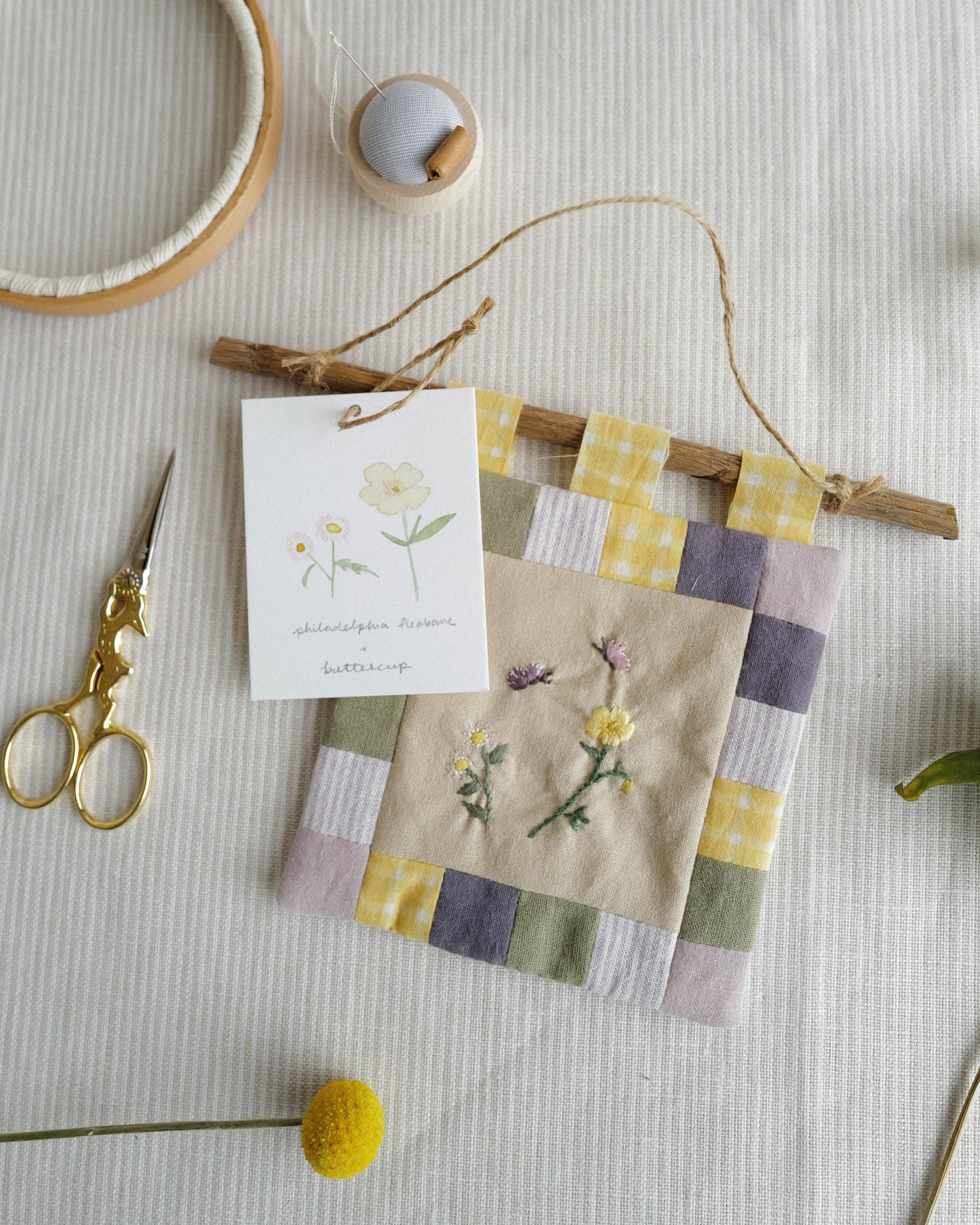 Flora and Fauna Mini Wall Hanging: Philadelphia Fleabane & Buttercup