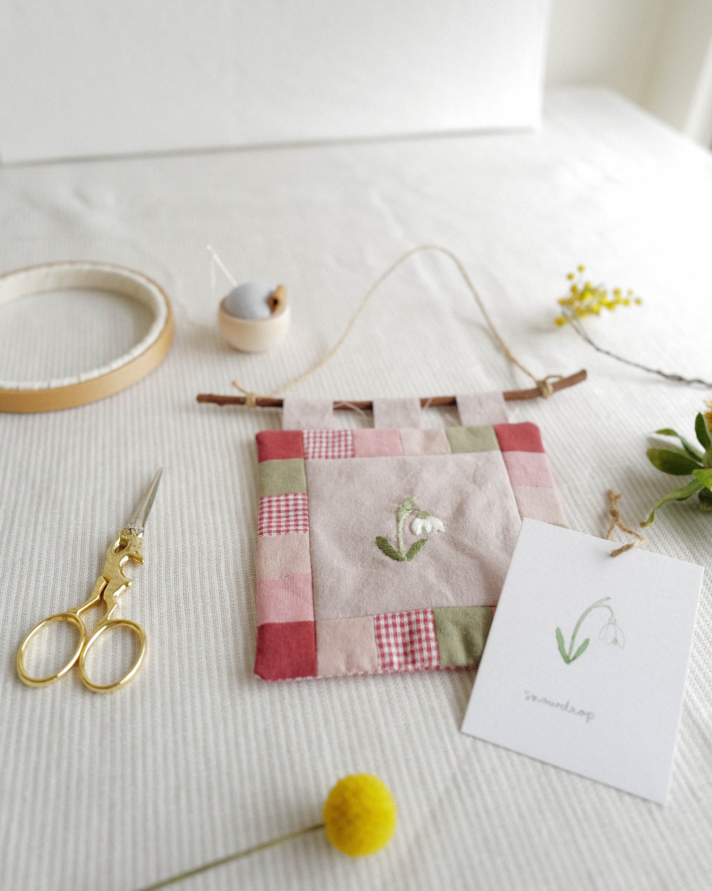 Flora and Fauna Mini Wall Hanging: Snowdrop