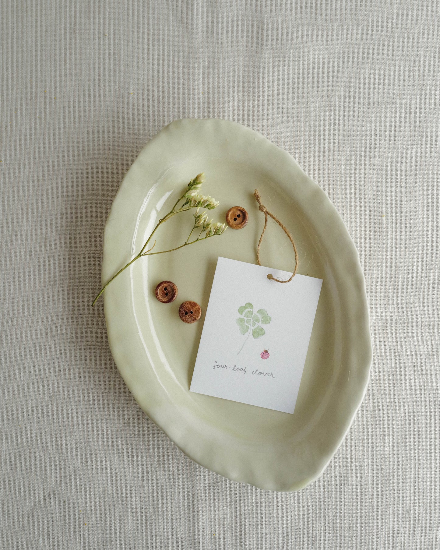 Flora and Fauna Mini Wall Hanging: Four-Leaf Clover