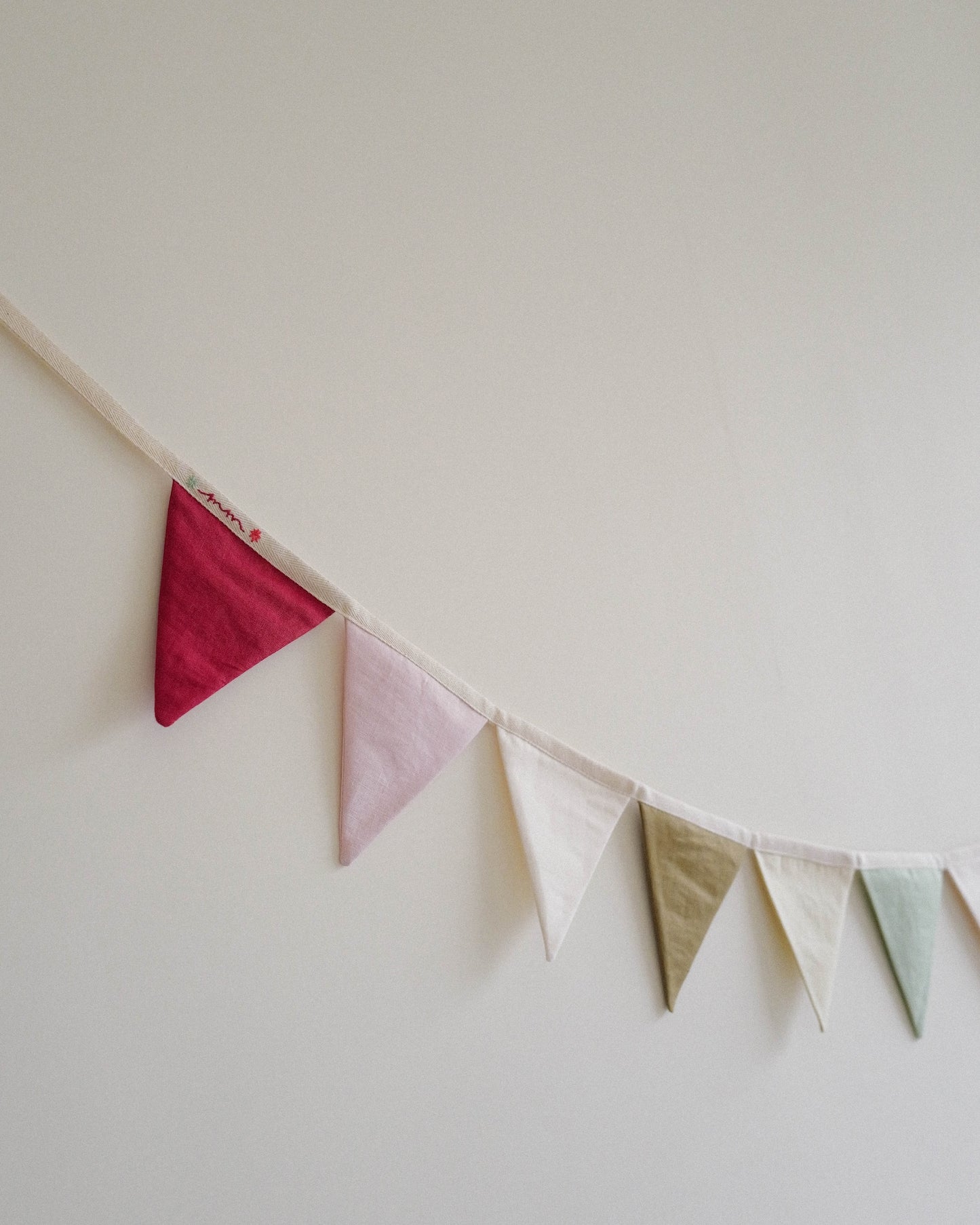 The Greta Christmas Bunting 01